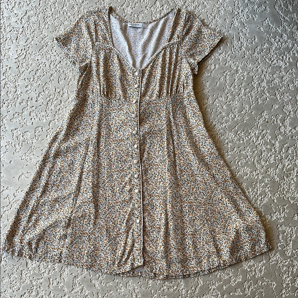 Arizona Jean Co cream colored dress tiny flowers Sweetheart A-Line Knee-Length